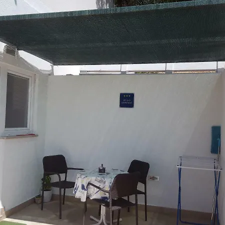 Studio Apartman Giro *