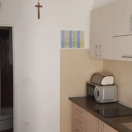 Studio Apartman Giro Pisak
