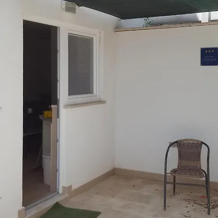 Studio Apartman Giro *